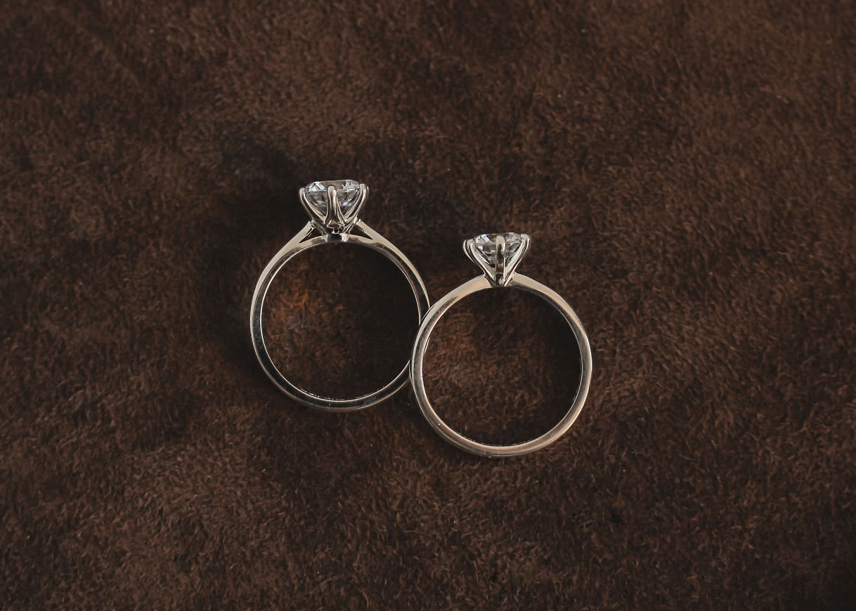 Blanche | Engagement ring | Solitaire ring with diamond | VANBRUUN