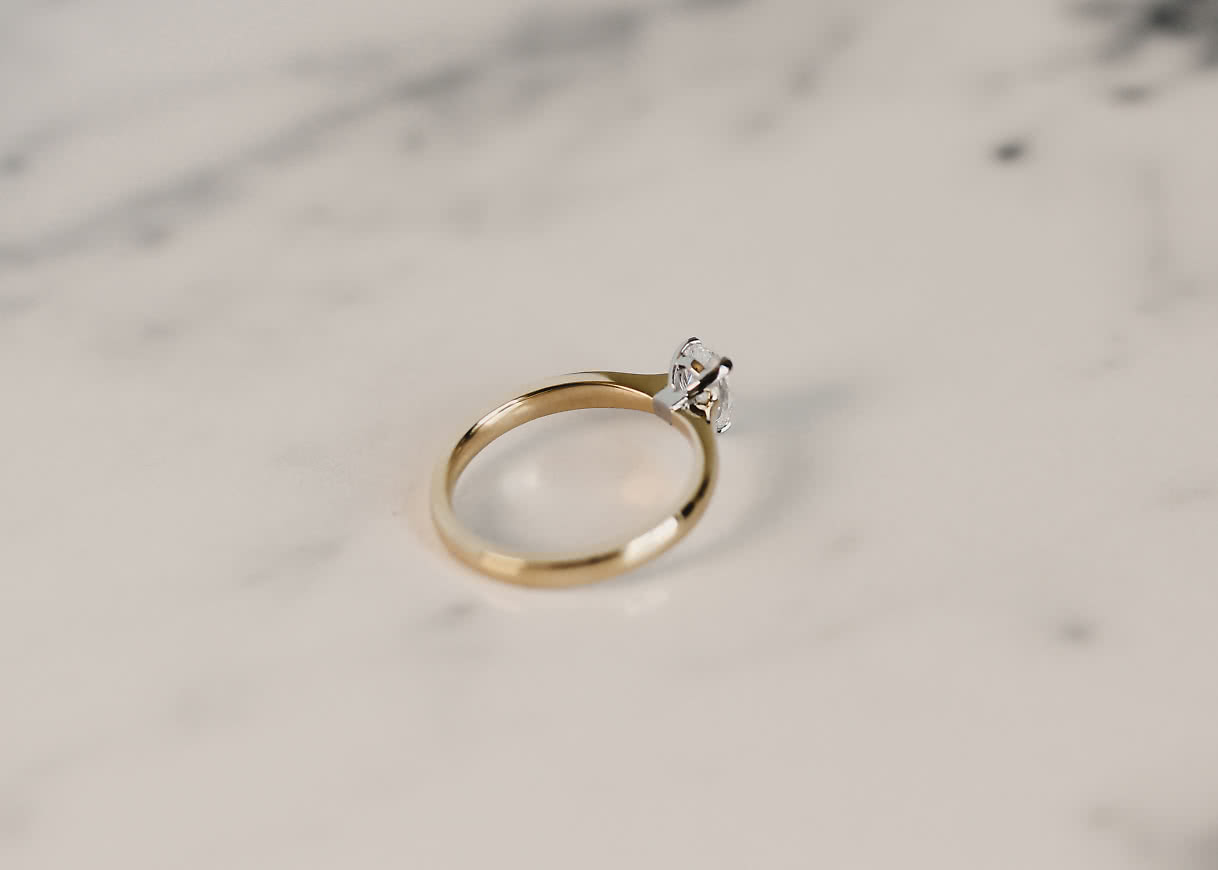 Pauline | Engagement ring | Solitaire ring with diamond | VANBRUUN