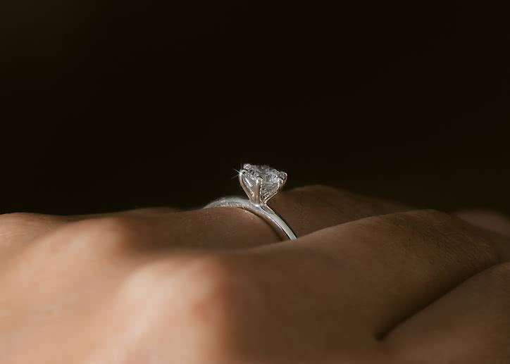 Solitaire engagement ring in 18K white gold & a lab-grown diamond from VANBRUUN