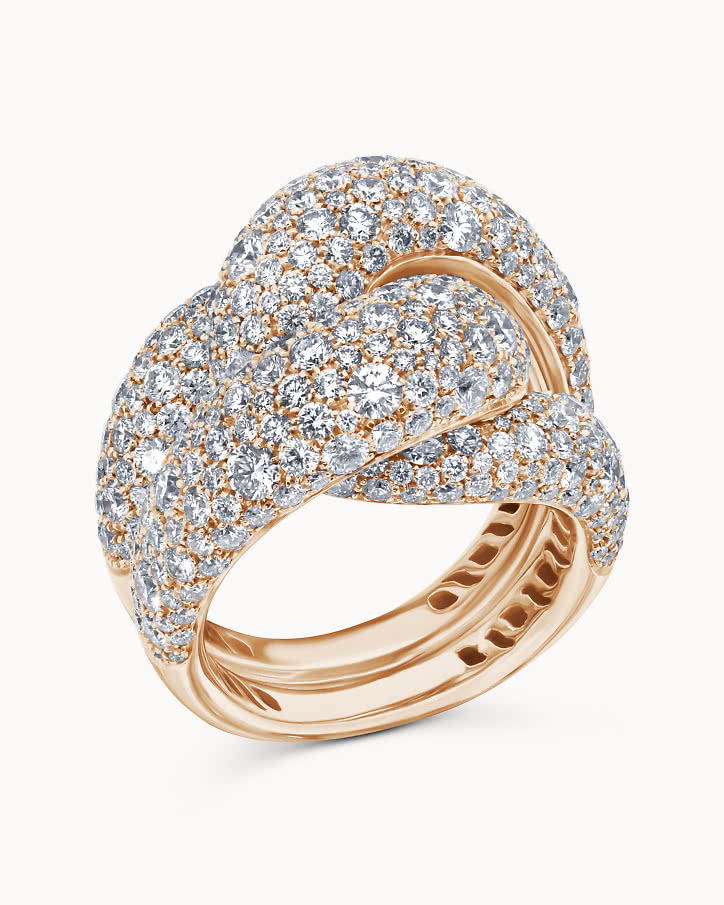 Bågformad statement ring i 18K roséguld med flera labbodlade diamanter i pavéinfattning Cannes från VANBRUUN