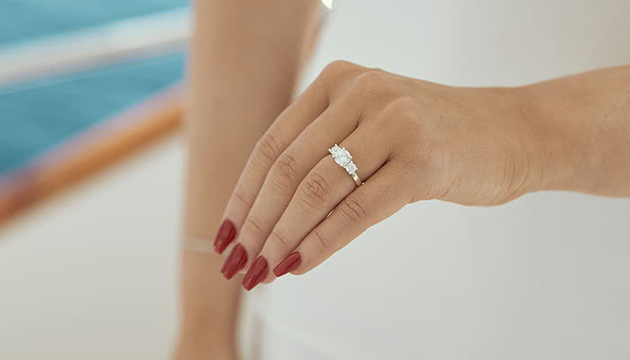Three-stone ring
