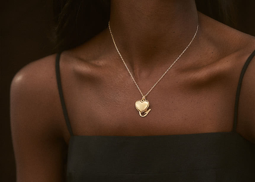 Heart pendant in 18K yellow gold from VANBRUUN.